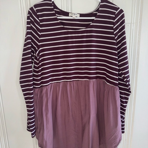 Maroon and White Striped Umgee Blouse with Flowy Pink Bottom Size Small - Picture 2 of 9
